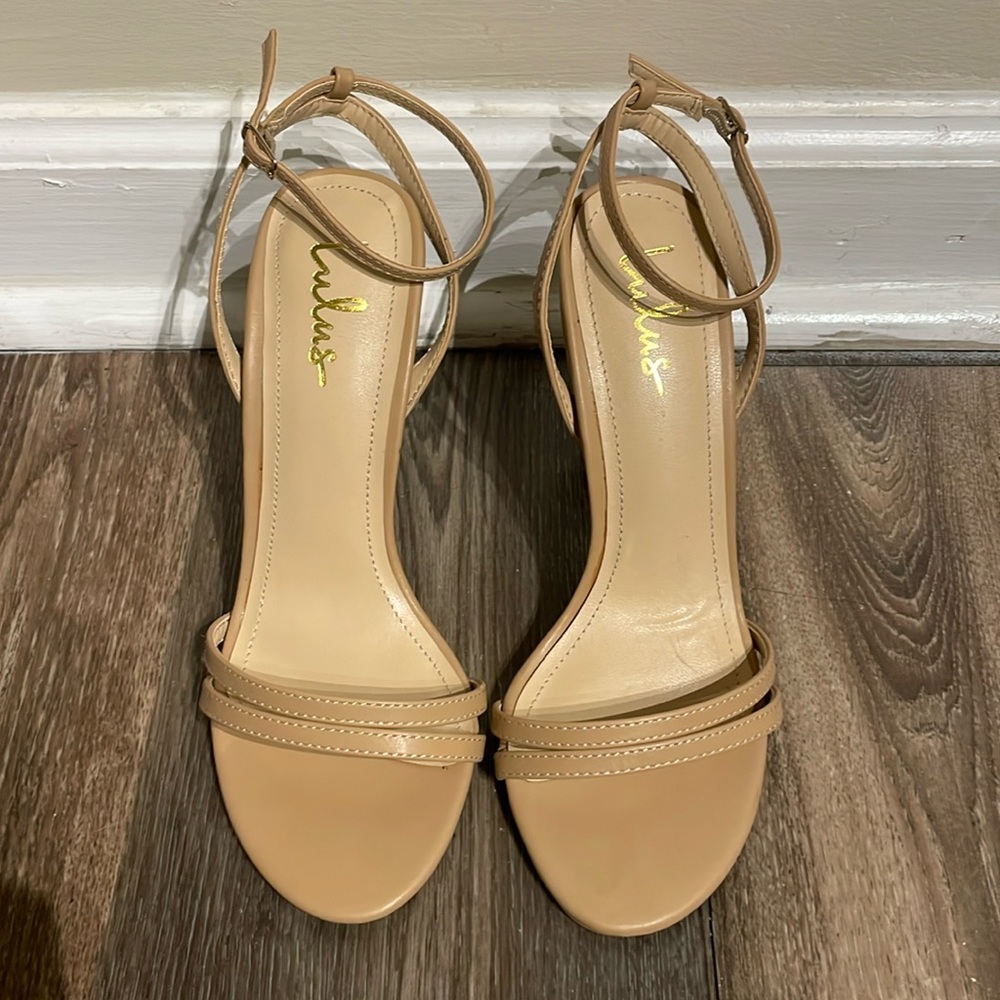 Lulus Nude Strappy Stilettos Size 7.5 EUC